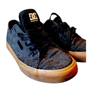 DC Black Skateboarding Footwear